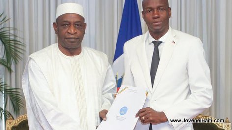 PHOTO: Haiti President Jovenel Moise and Mali Ambassador Toure Abdoul Kader