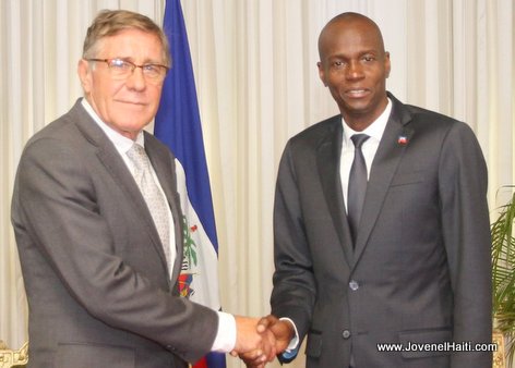 Haiti President Jovenel Moise et l'Ambassadeur de la Slovaquie en Haiti.