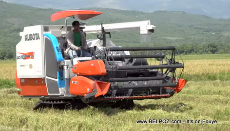 Haiti Agriculture : President Jovenel Moise introduced Combine Harvesters in Artibonite rice production