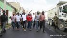 PHOTO: Haiti - President Jovenel Moise ap mache nan yon rue ki fek asphalte nan ville Au Cayes
